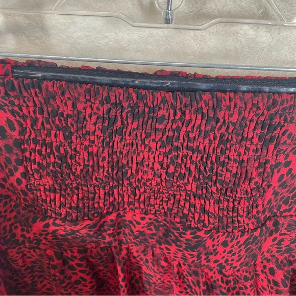 Lane Bryant animal print chiffon tube top red women’s size 18 smocked back - Picture 5 of 9